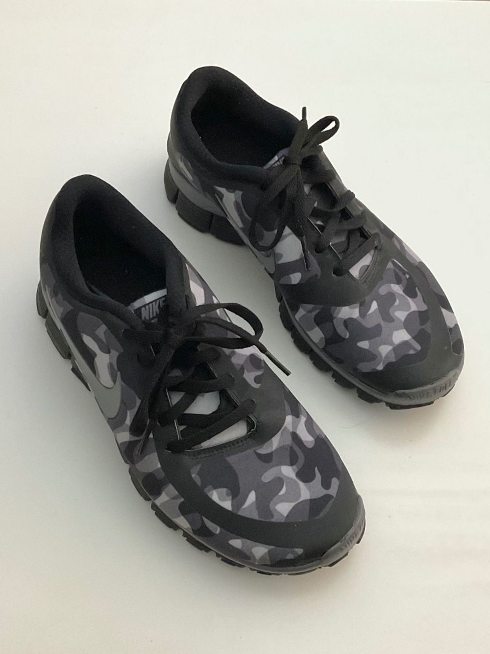 Nike Free 5.0 Sneakers